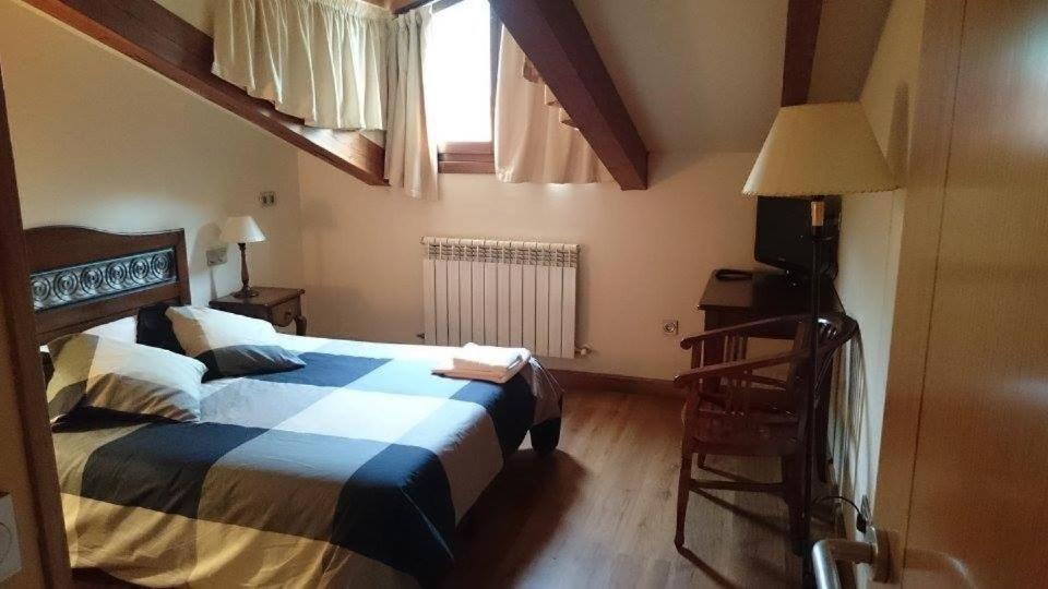 Hotel La Plaza Проаса Екстер'єр фото